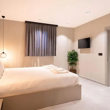 Havuzlu Korunakli Oezel Villa Fethiye
