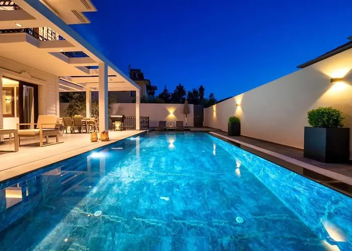 Вилла Havuzlu Korunakli Oezel